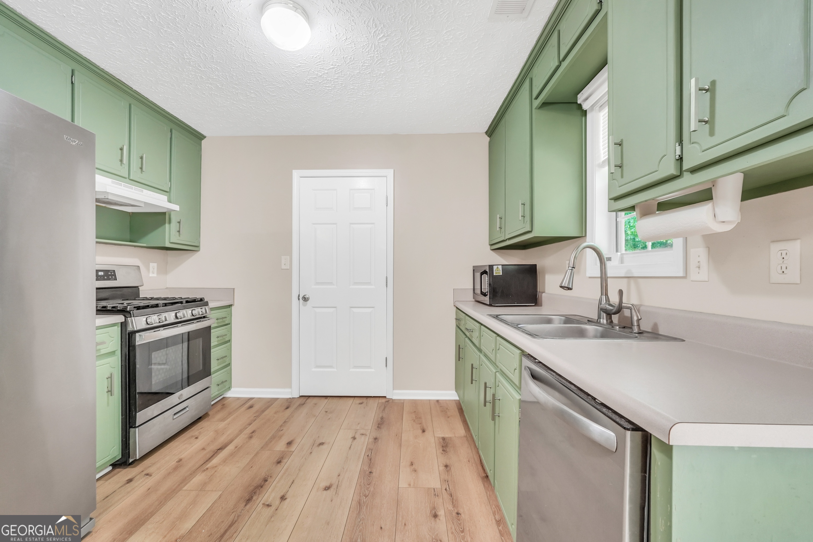 521 Sarahs Lane Locust Grove GA 30248