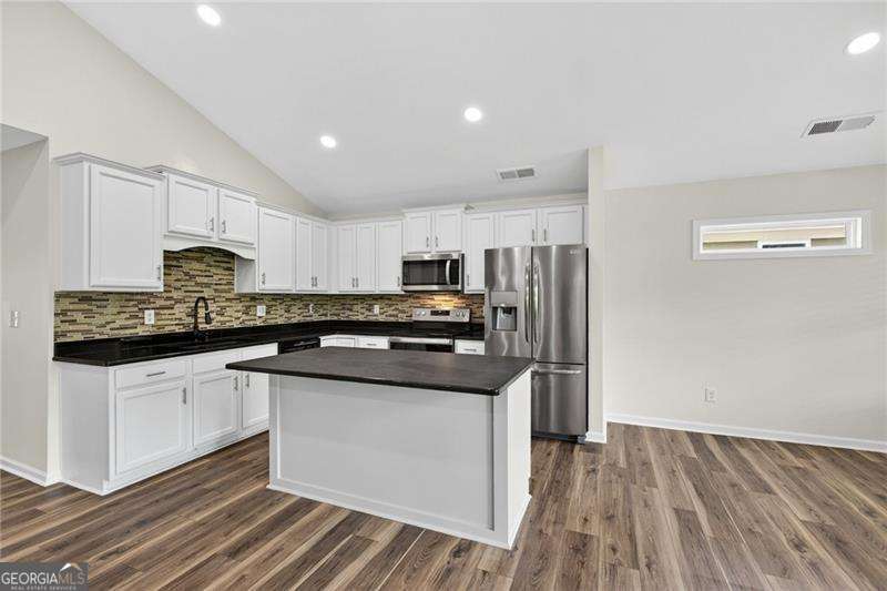 193 Lakeside Drive Waleska GA 30183