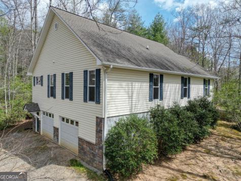 339 Henderson Road Young Harris GA 30582