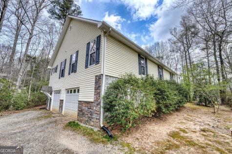 339 Henderson Road Young Harris GA 30582