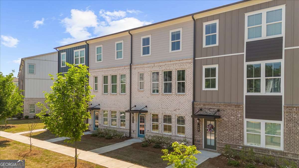 717 Payton Lane Acworth GA 30102