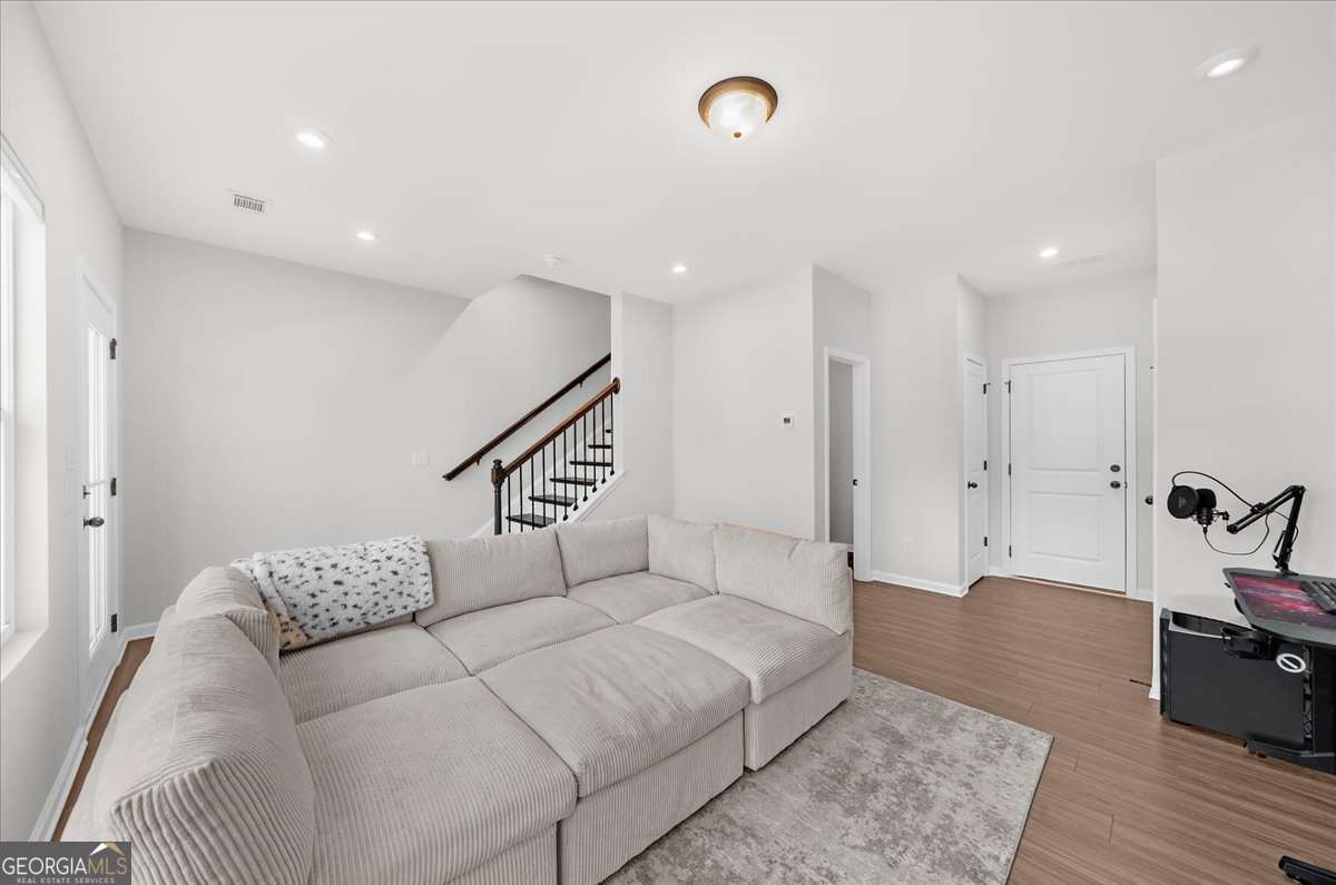 717 Payton Lane Acworth GA 30102