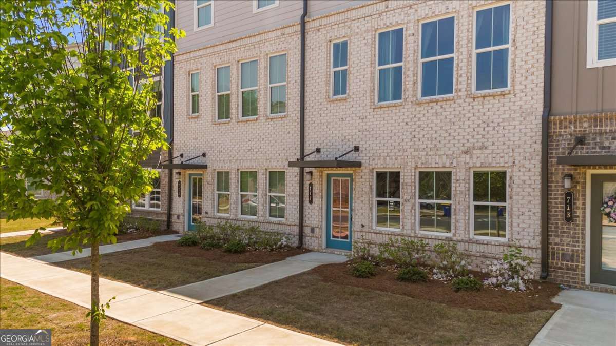 717 Payton Lane Acworth GA 30102