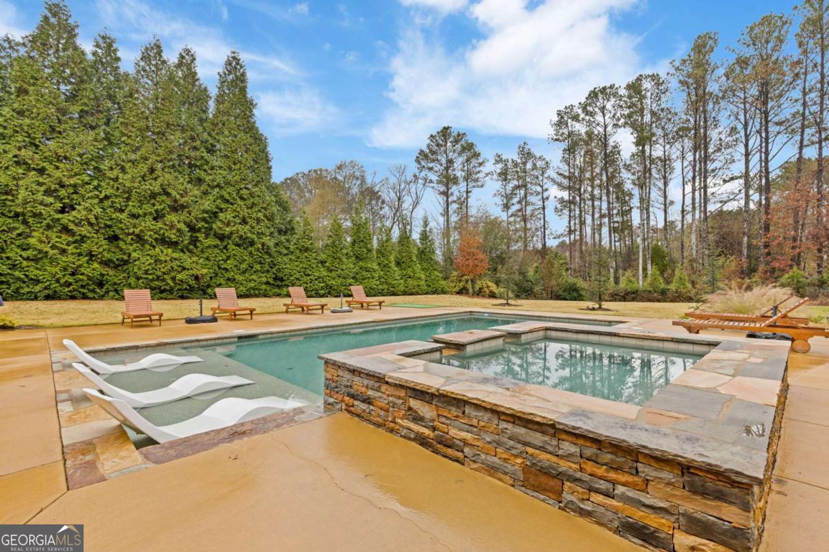 560 Arcaro Drive Alpharetta GA 30004