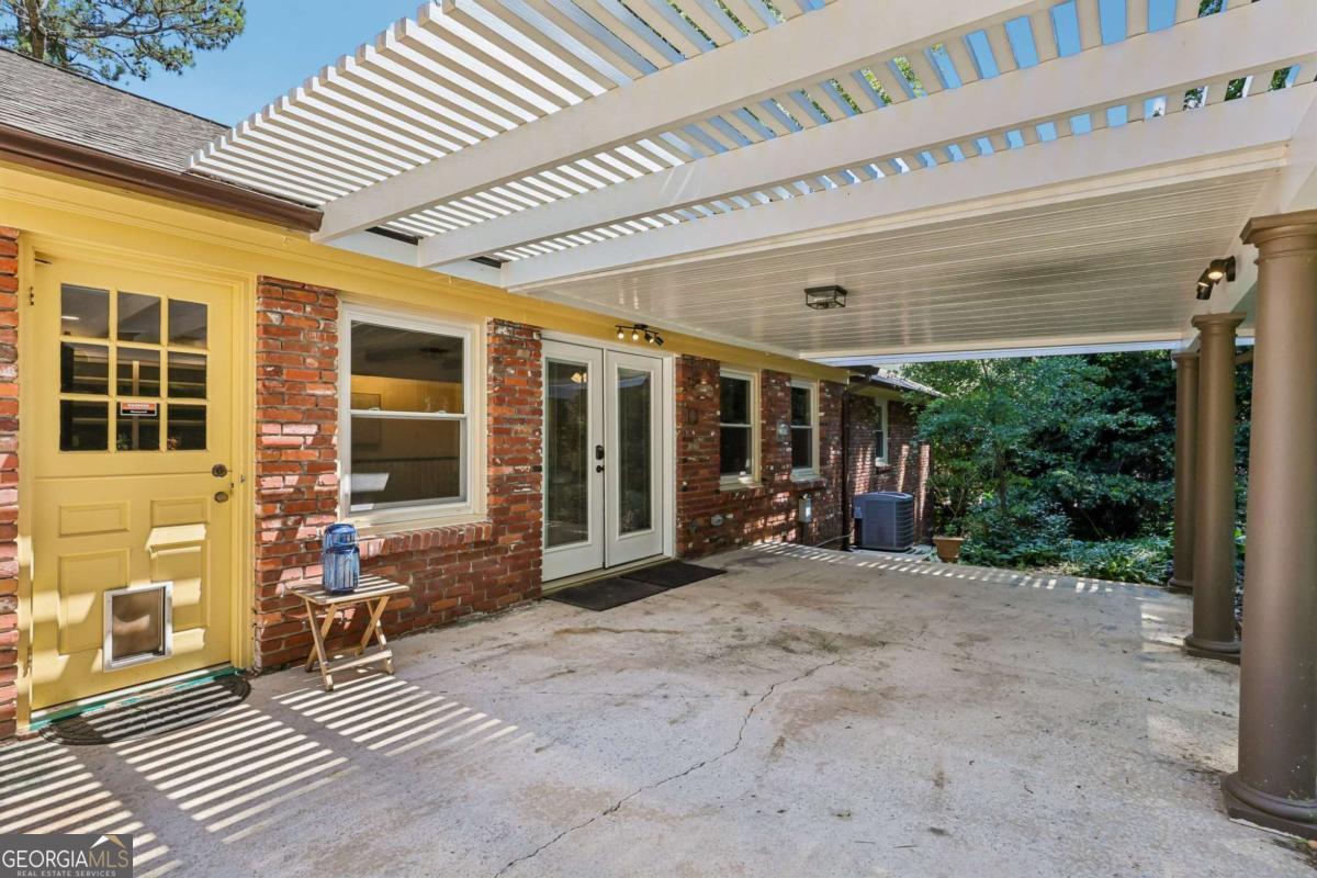 1067 Hess Drive Avondale Estates GA 30002