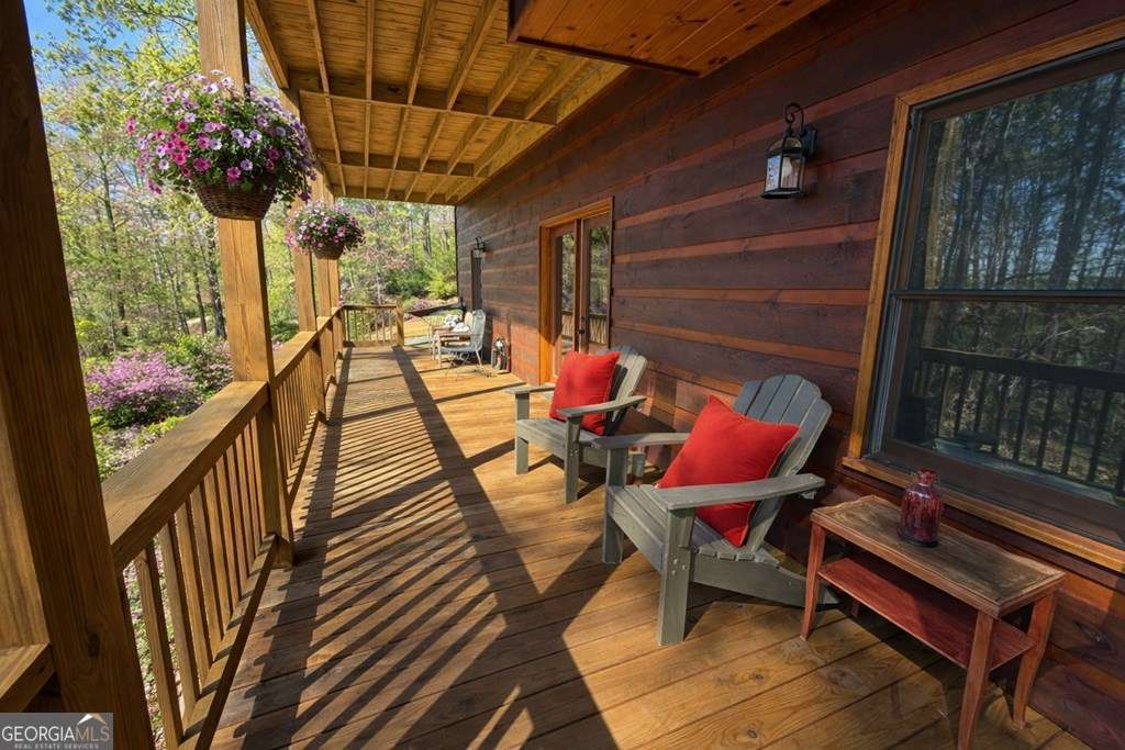 740 Highland Gap Mineral Bluff GA 30559