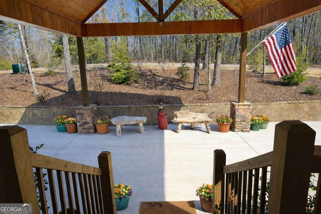 740 Highland Gap Mineral Bluff GA 30559