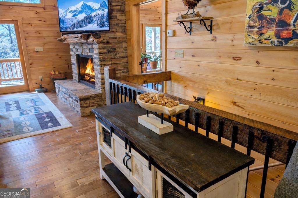 740 Highland Gap Mineral Bluff GA 30559