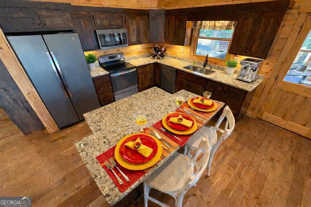 740 Highland Gap Mineral Bluff GA 30559