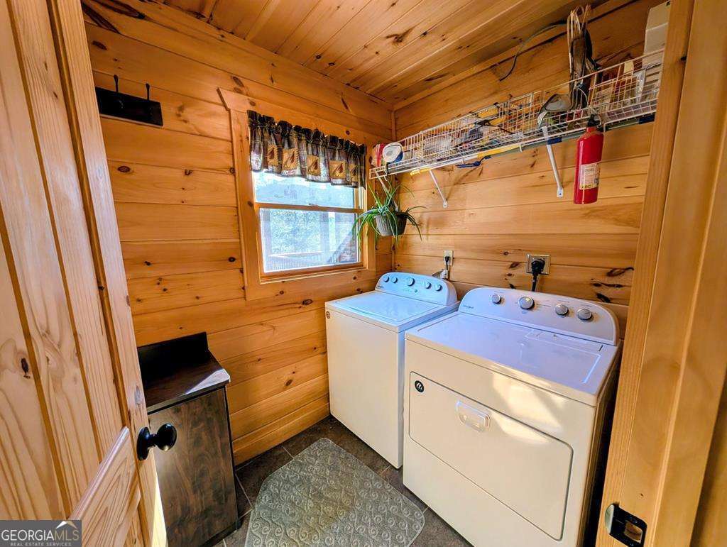 740 Highland Gap Mineral Bluff GA 30559