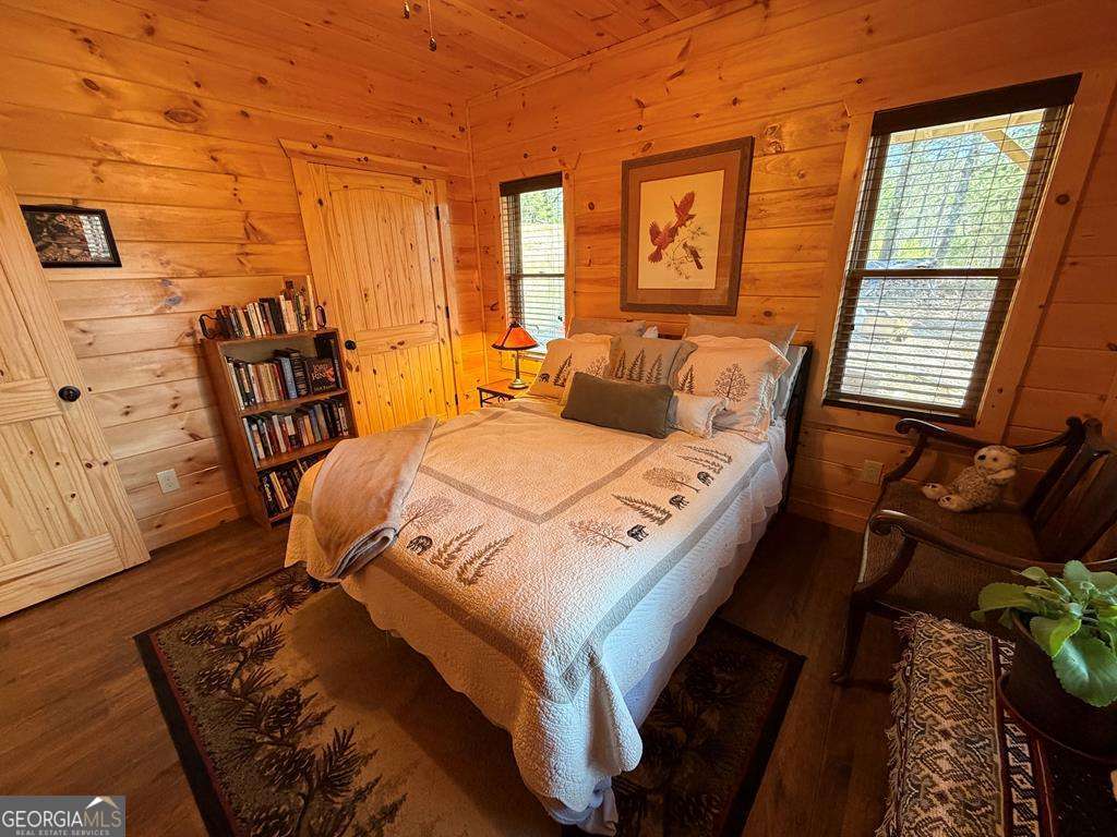 740 Highland Gap Mineral Bluff GA 30559