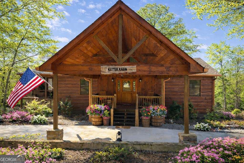 740 Highland Gap Mineral Bluff GA 30559