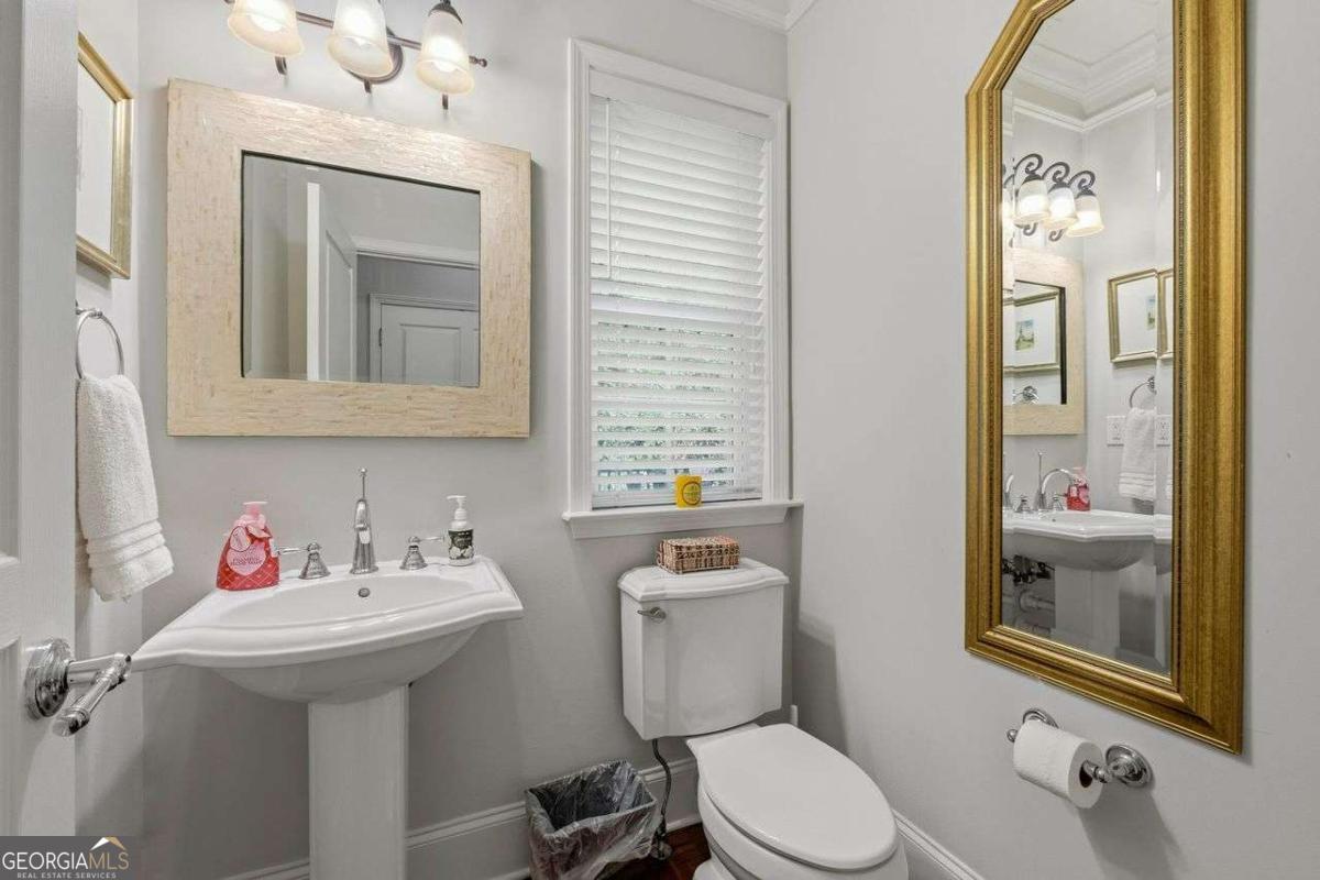 2852 Overlook Court NE Atlanta GA 30324