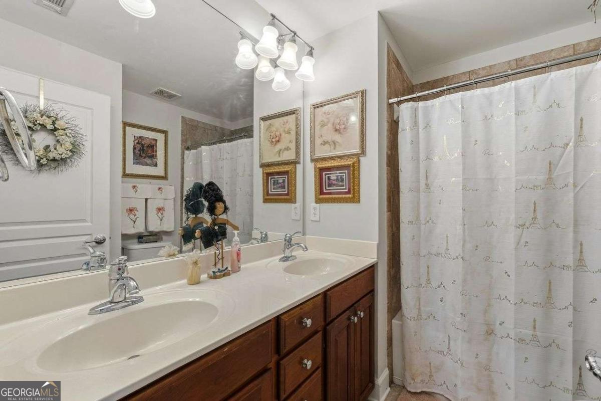 2852 Overlook Court NE Atlanta GA 30324