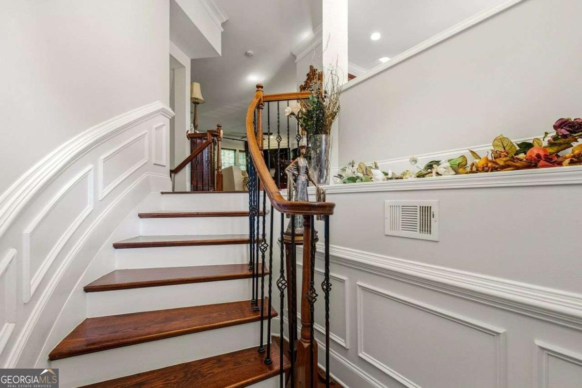2852 Overlook Court NE Atlanta GA 30324