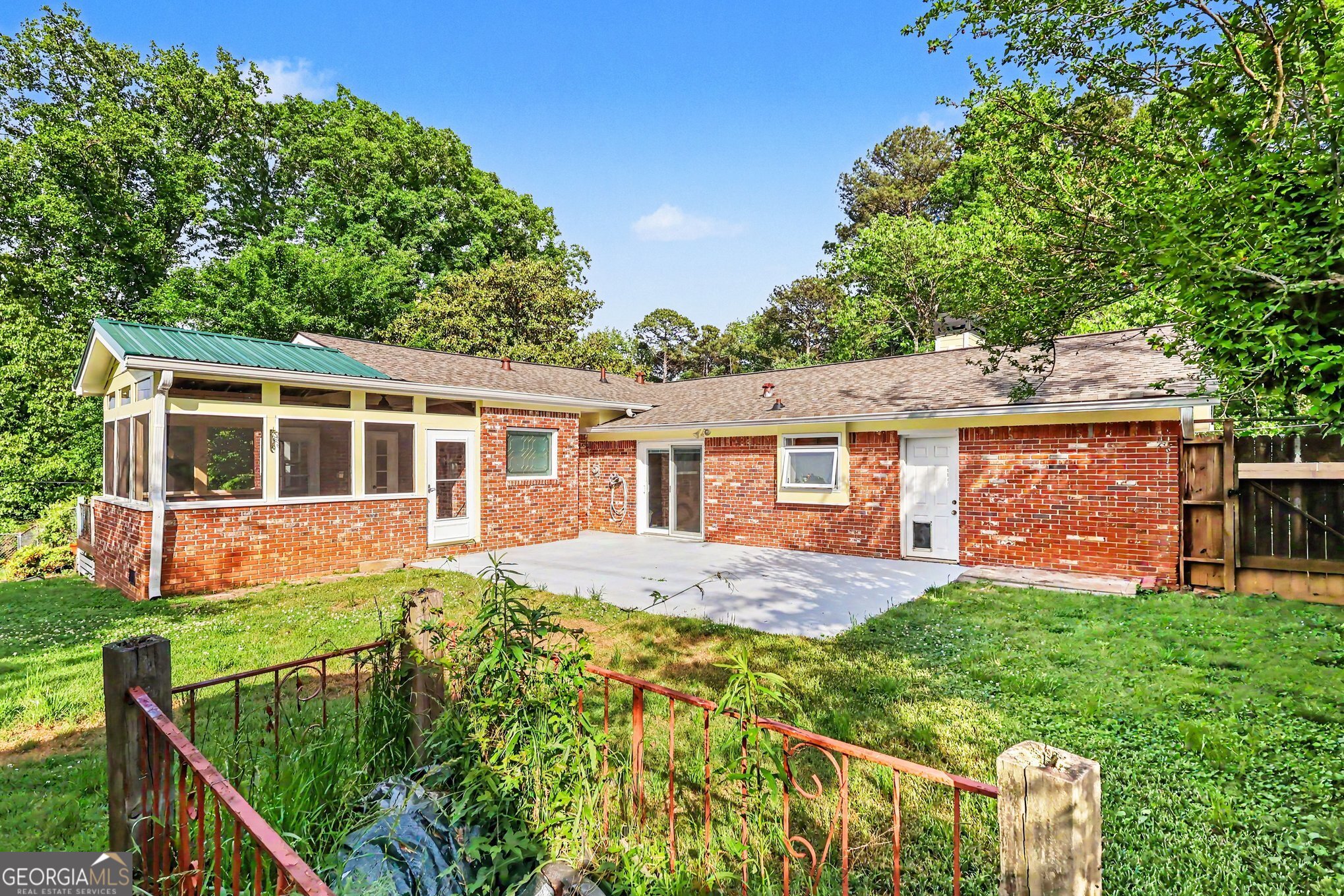 2450 Wentworth Drive NE Atlanta GA 30345