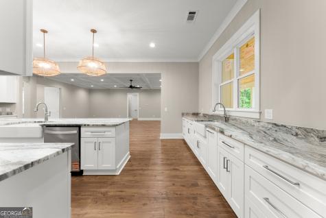 412 Jess Hunt Road Cleveland GA 30528