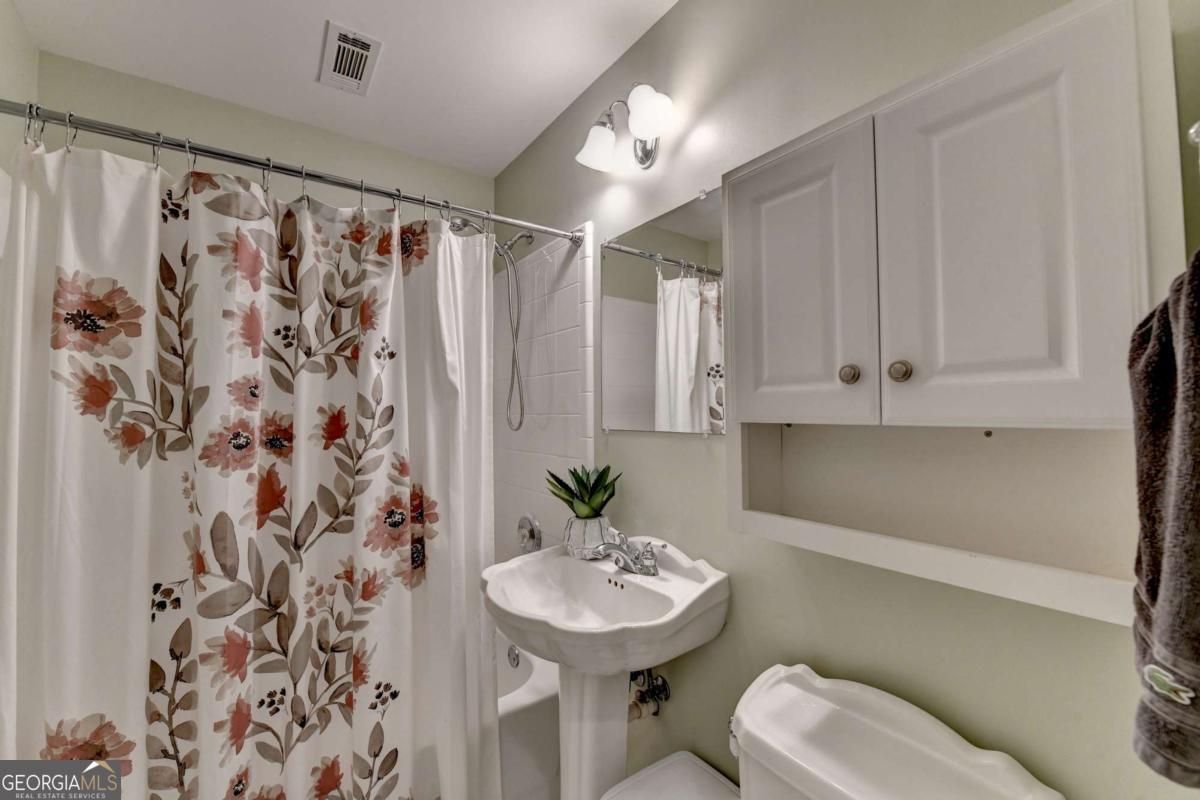 1265 Beacon Hill Crossing Alpharetta GA 30005