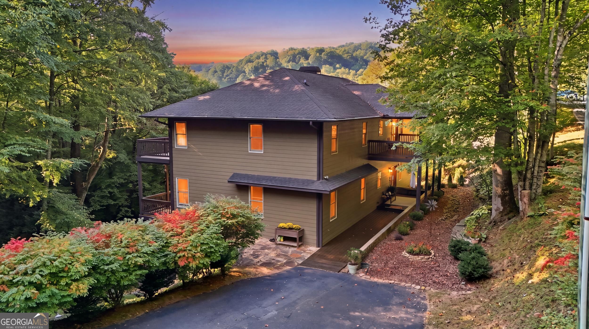160 Ridgepole Drive Sky Valley GA 30537