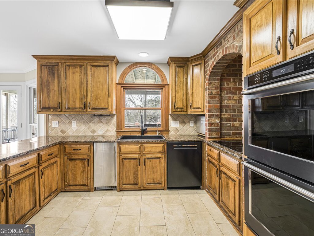 652 Mccready Drive Dallas GA 30157