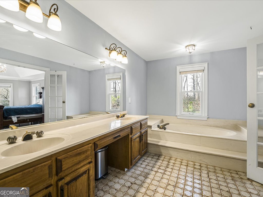 652 Mccready Drive Dallas GA 30157