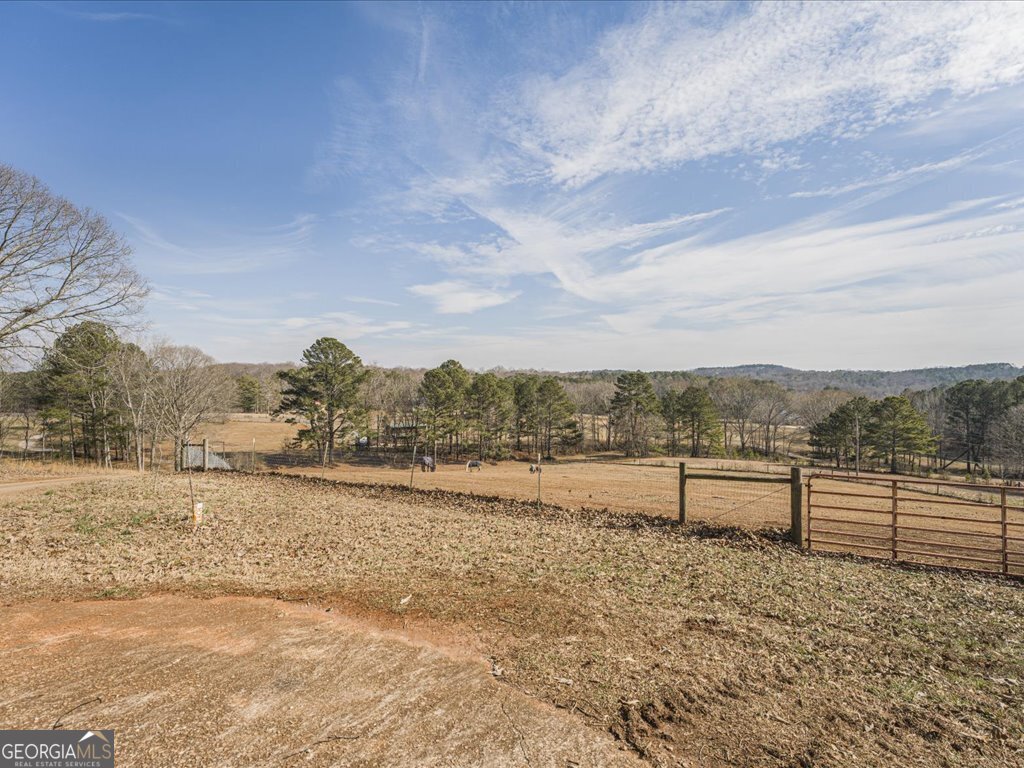 652 Mccready Drive Dallas GA 30157