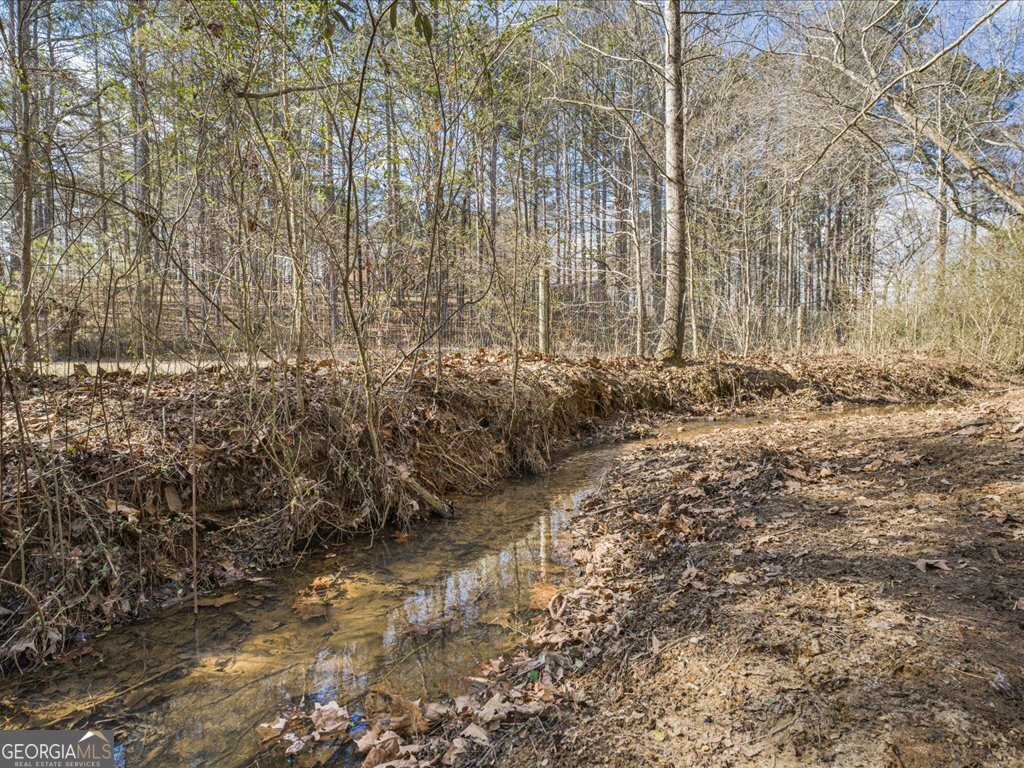 652 Mccready Drive Dallas GA 30157