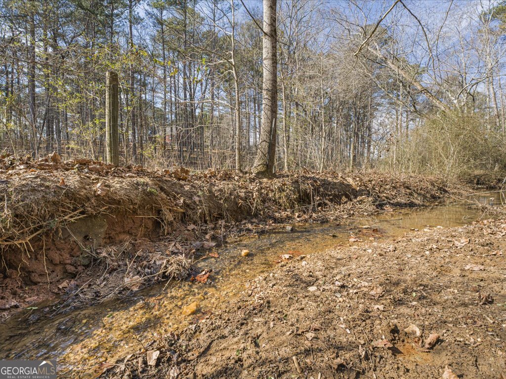 652 Mccready Drive Dallas GA 30157