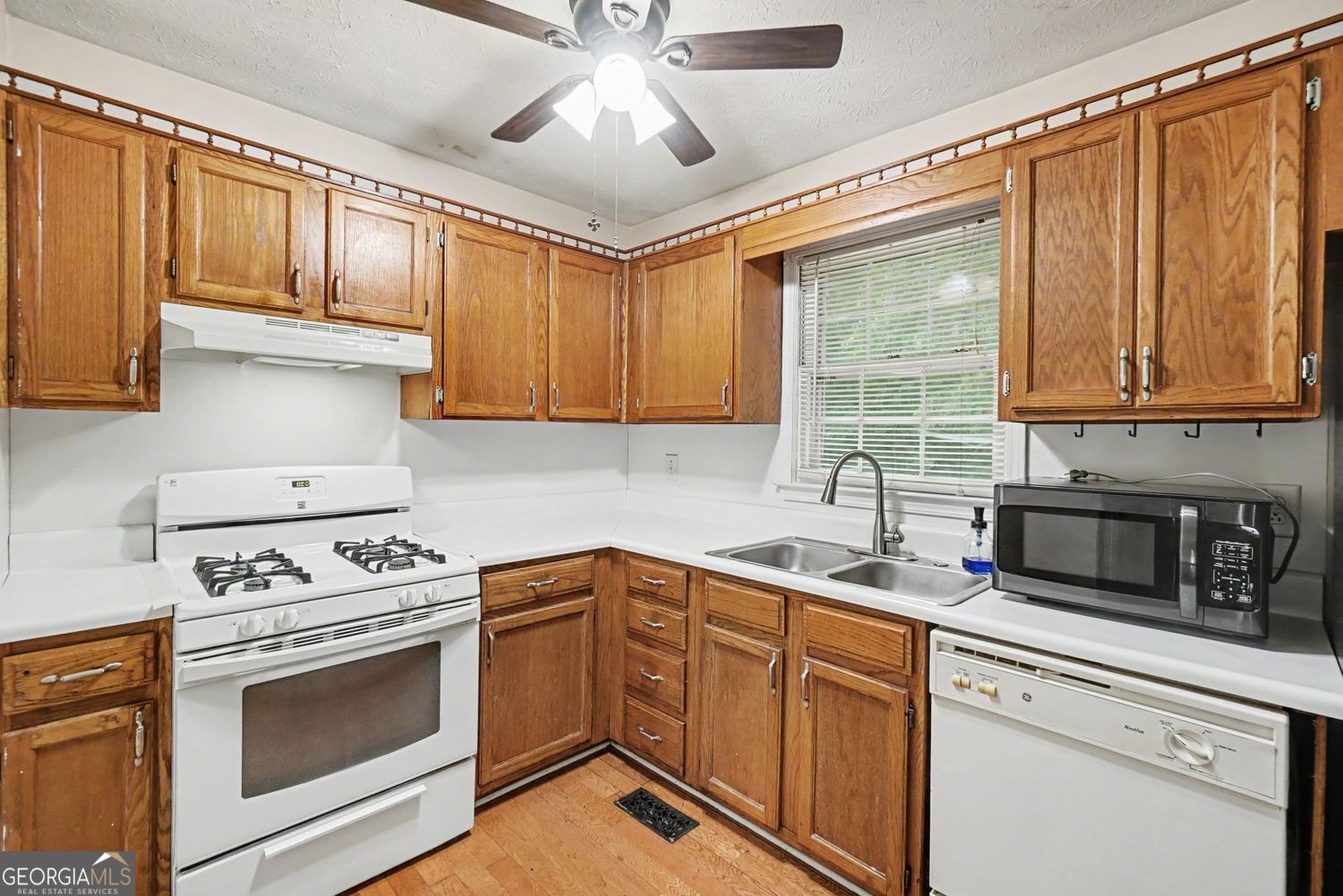 176 Deerfield Drive Hiram GA 30141