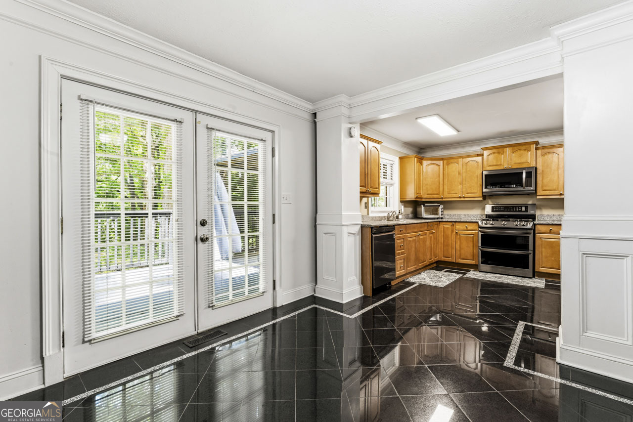 3499 Prince George Street East Point GA 30344