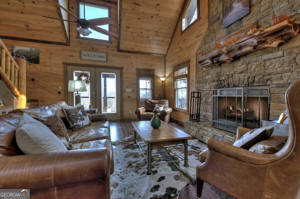 840 Deer Crest Road Blue Ridge GA 30513
