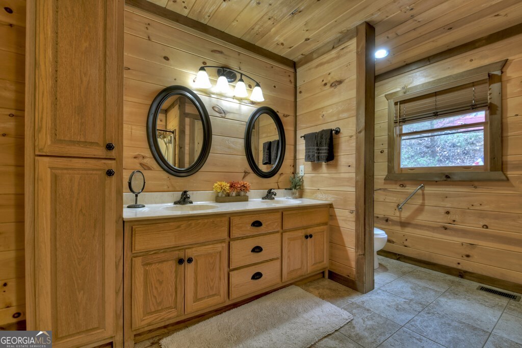 840 Deer Crest Road Blue Ridge GA 30513