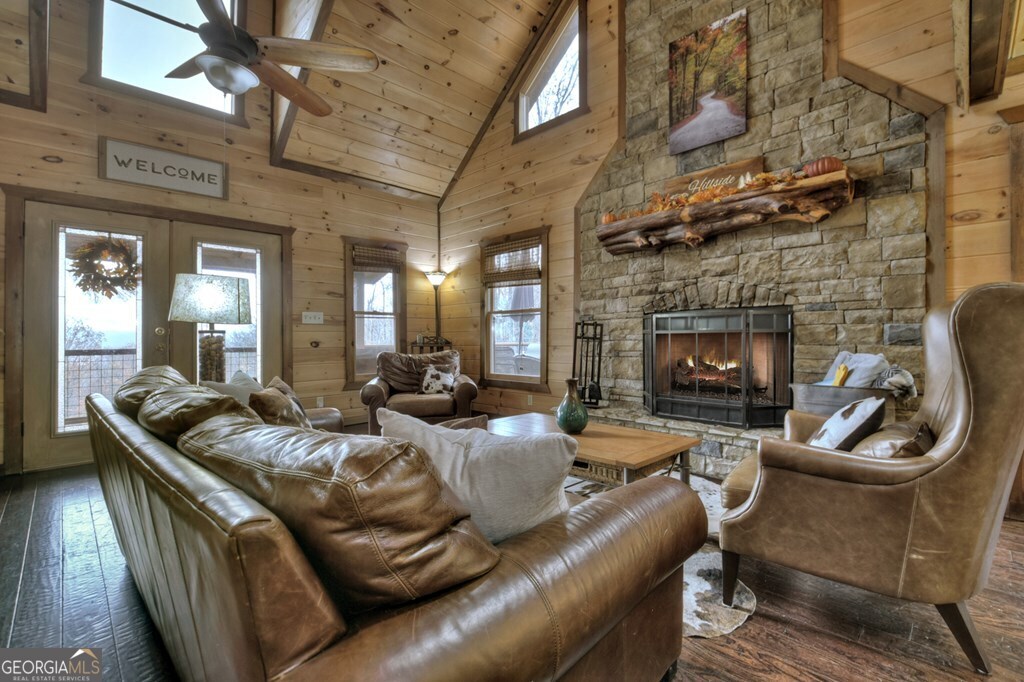 840 Deer Crest Road Blue Ridge GA 30513