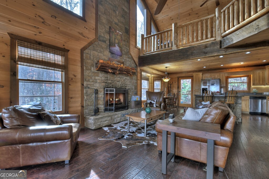 840 Deer Crest Road Blue Ridge GA 30513