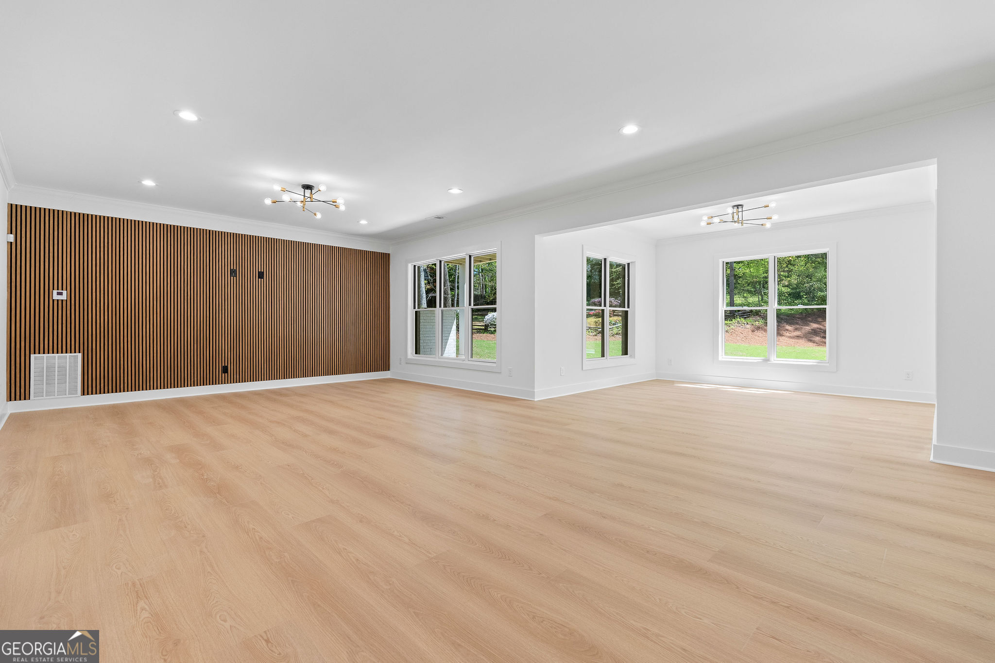 816 Hillwood Drive Marietta GA 30068