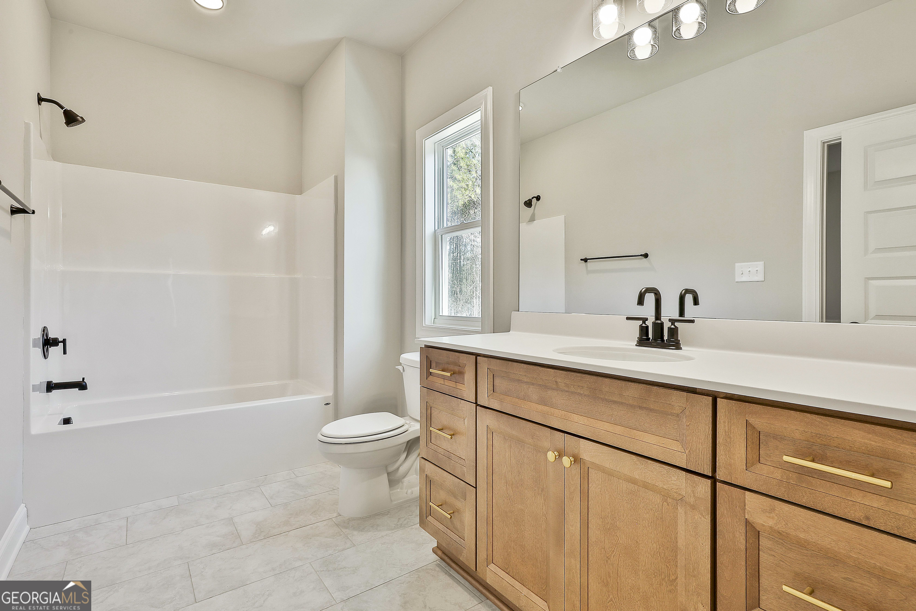 16 Nelson Way Williamson GA 30292