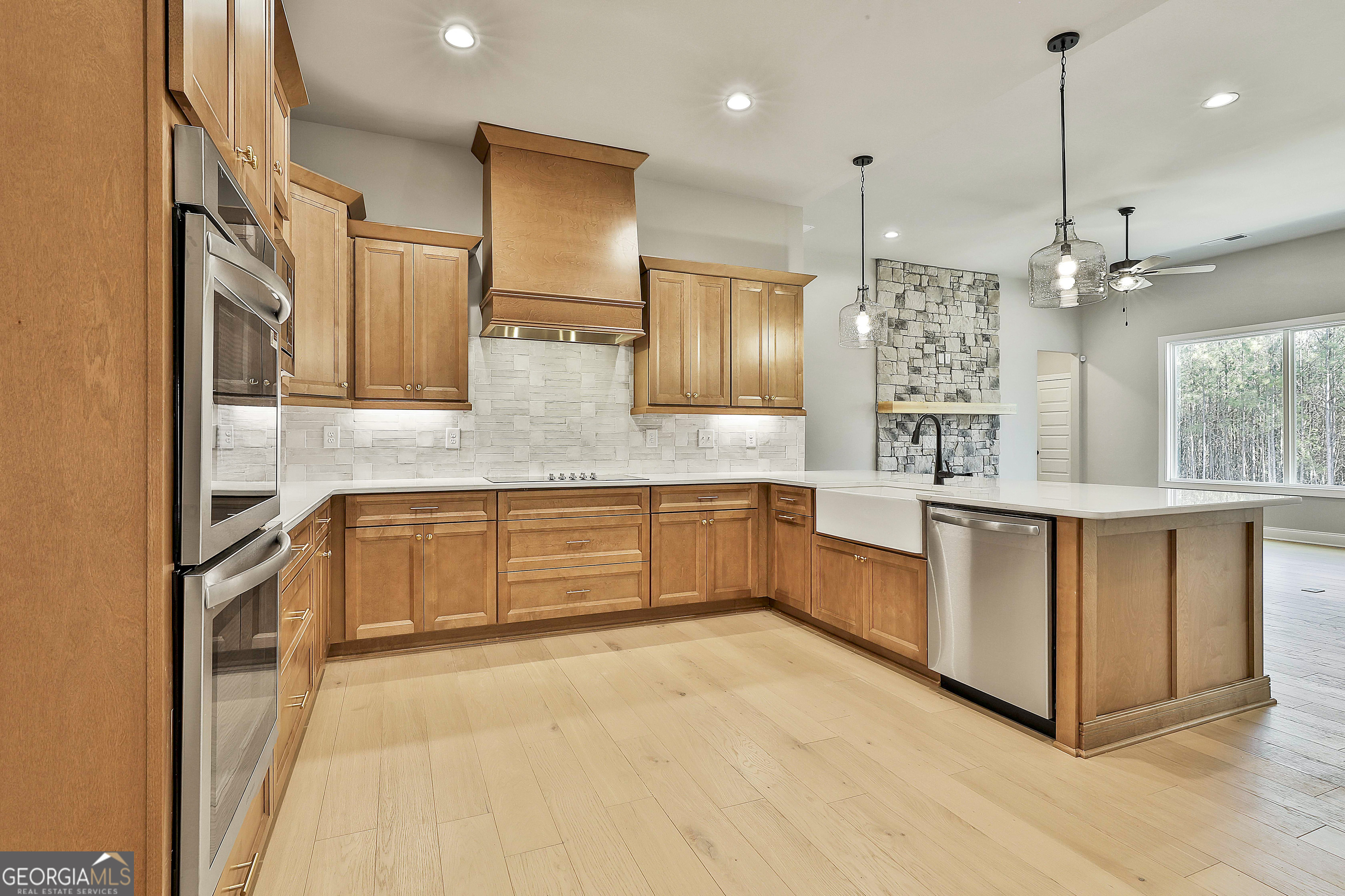 16 Nelson Way Williamson GA 30292