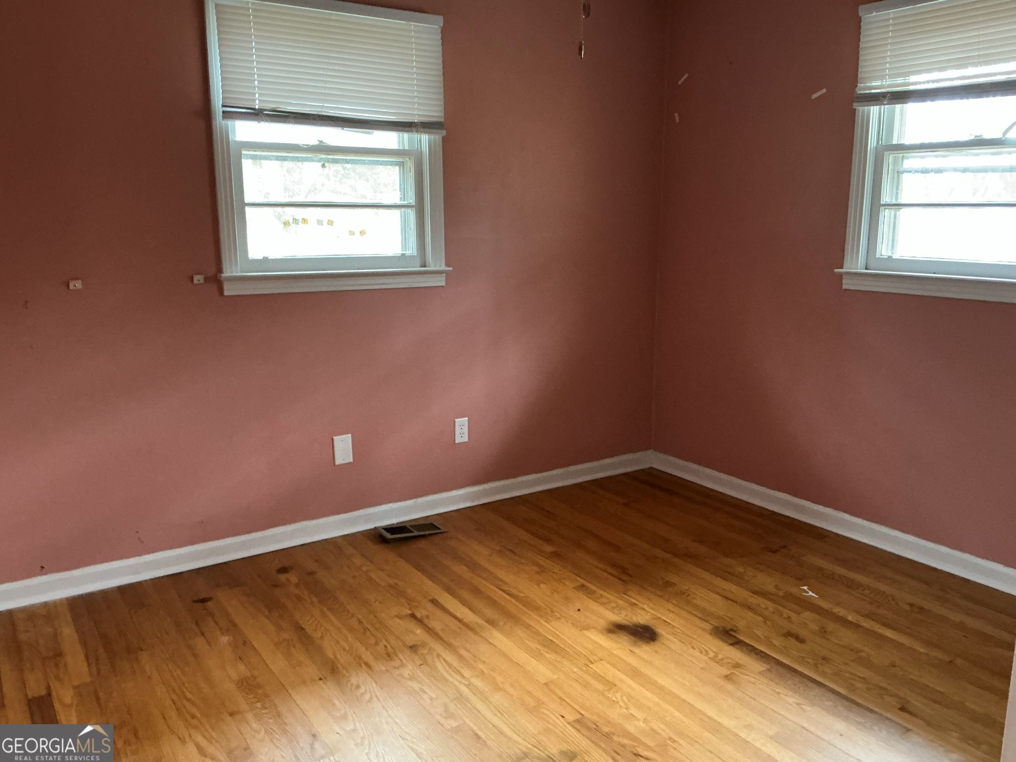 15 Cedar Street Hartwell GA 30643