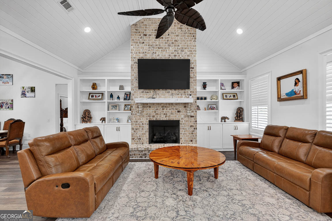 211 Sanford Drive Waverly GA 31565