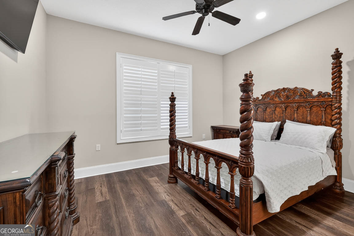 211 Sanford Drive Waverly GA 31565