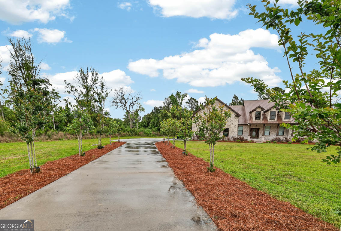 211 Sanford Drive Waverly GA 31565