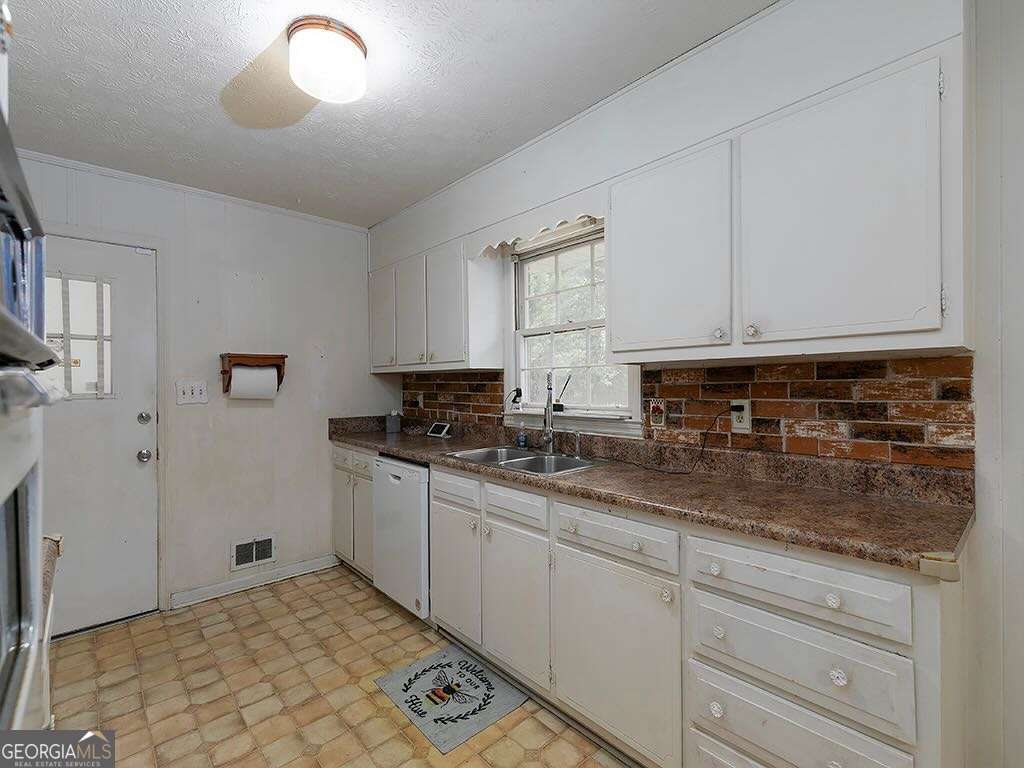 3883 N Pebble Drive Douglasville GA 30134