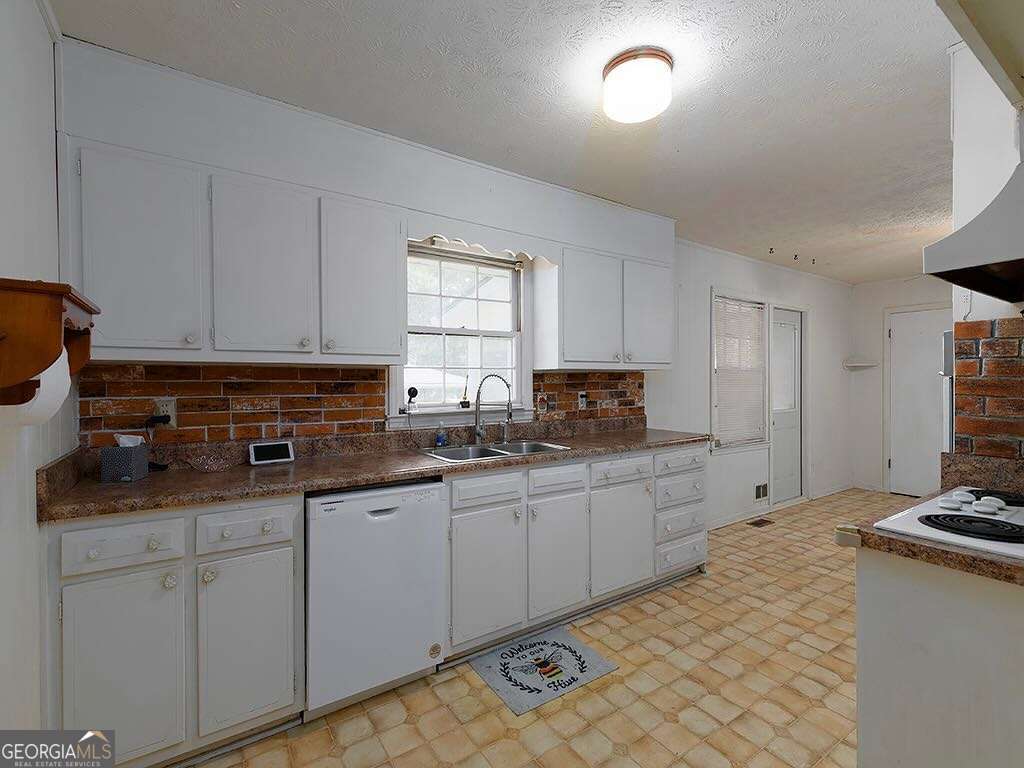 3883 N Pebble Drive Douglasville GA 30134