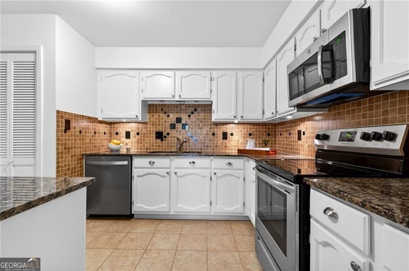 4590 Village Oaks Circle Dunwoody GA 30338