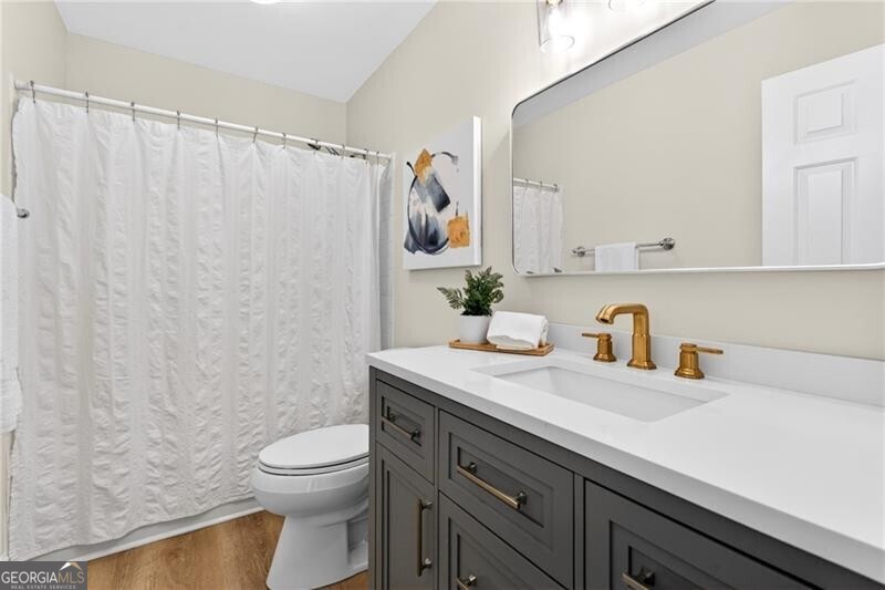 4590 Village Oaks Circle Dunwoody GA 30338