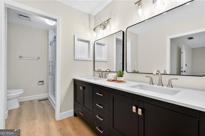 4590 Village Oaks Circle Dunwoody GA 30338