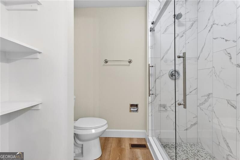4590 Village Oaks Circle Dunwoody GA 30338