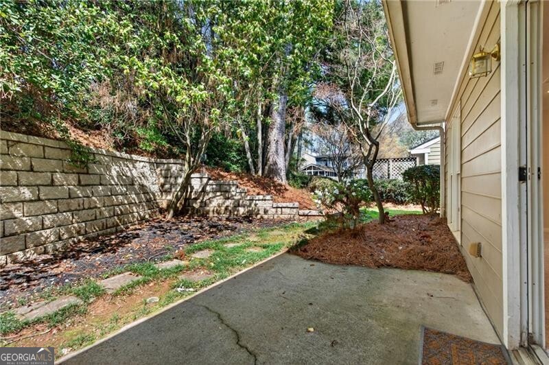 4590 Village Oaks Circle Dunwoody GA 30338