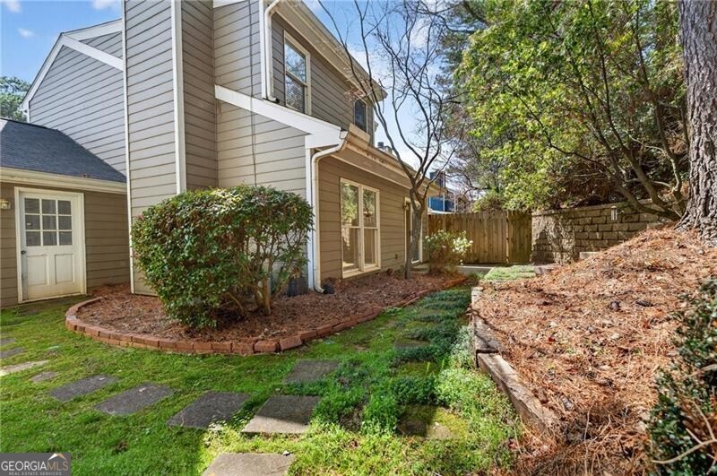 4590 Village Oaks Circle Dunwoody GA 30338