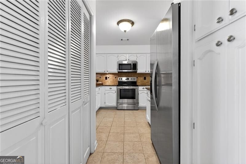 4590 Village Oaks Circle Dunwoody GA 30338